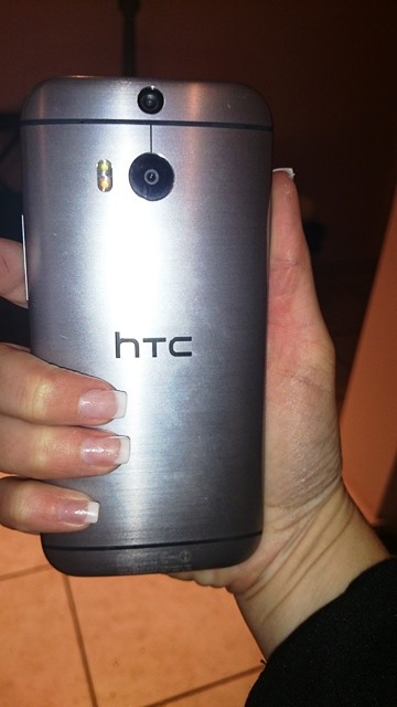 htc back
