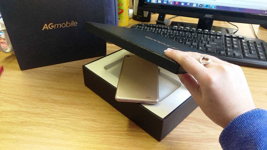 AG Mobile Ghost Smartphone