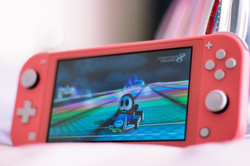 Nintendo Switch Coral