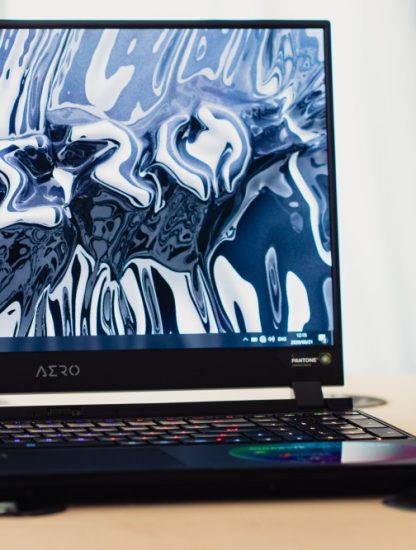 Gigabyte AERO 15 OLED Feature