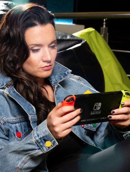 sam tech girl wright with switch