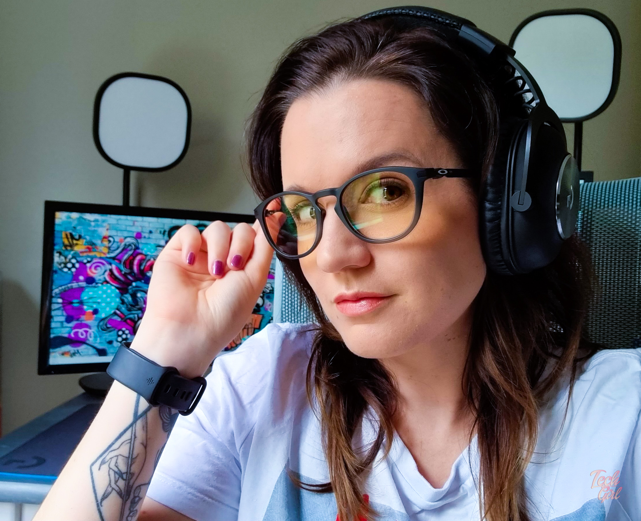 Are you eyes straining when you game? Oakley has a solution - Tech Girl