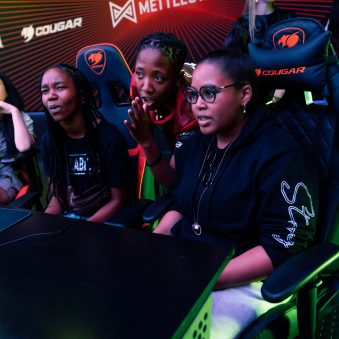 PLAYFIFALIKEAGIRL 3