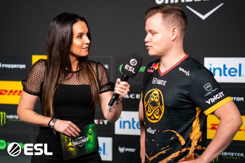 sam tech girl wright csgo