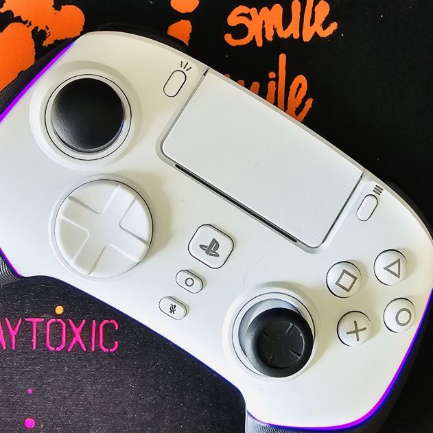 Razer Pro Controller with purple RGB